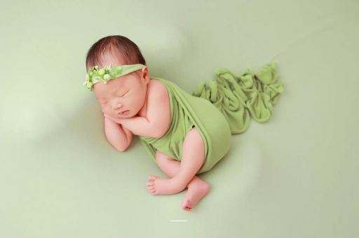 温州宝宝拍嗝吐奶