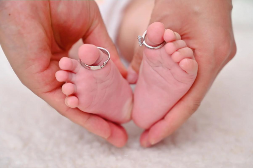 温州宝宝脸上长黑点